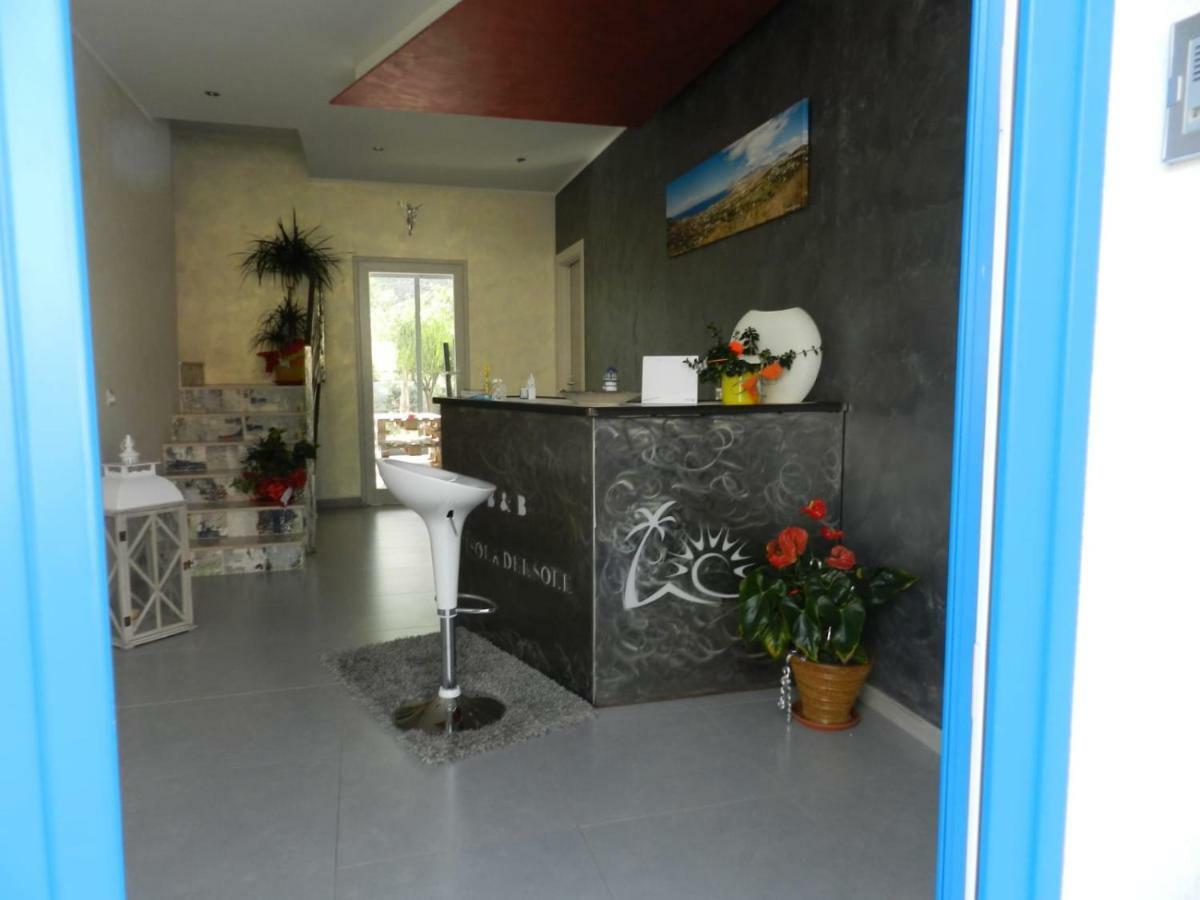 L'Isola Del Sole Bed & Breakfast Castelluzzo Exterior photo